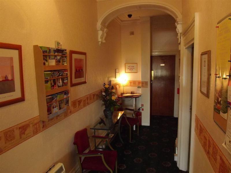 Balmoral Guest House 黑潭 外观 照片